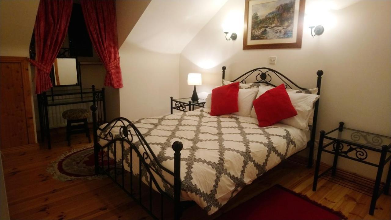 Vaughans Pub/accommodation Guest house